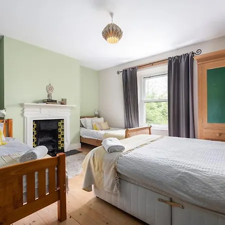 Wicklow House For Large Group With Valley Views And Sauna Tatil Evi